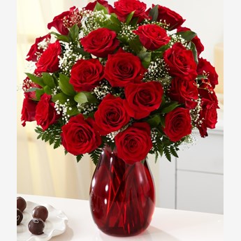 24 Red Rose In A Vase