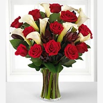 Beautiful Rose & Lilies Combo