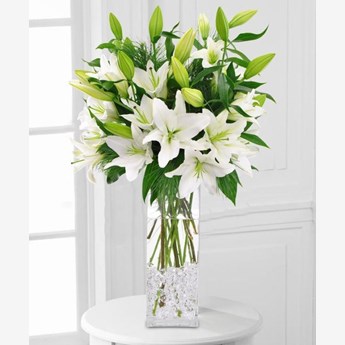 10 White Lilies Flower Arrangement