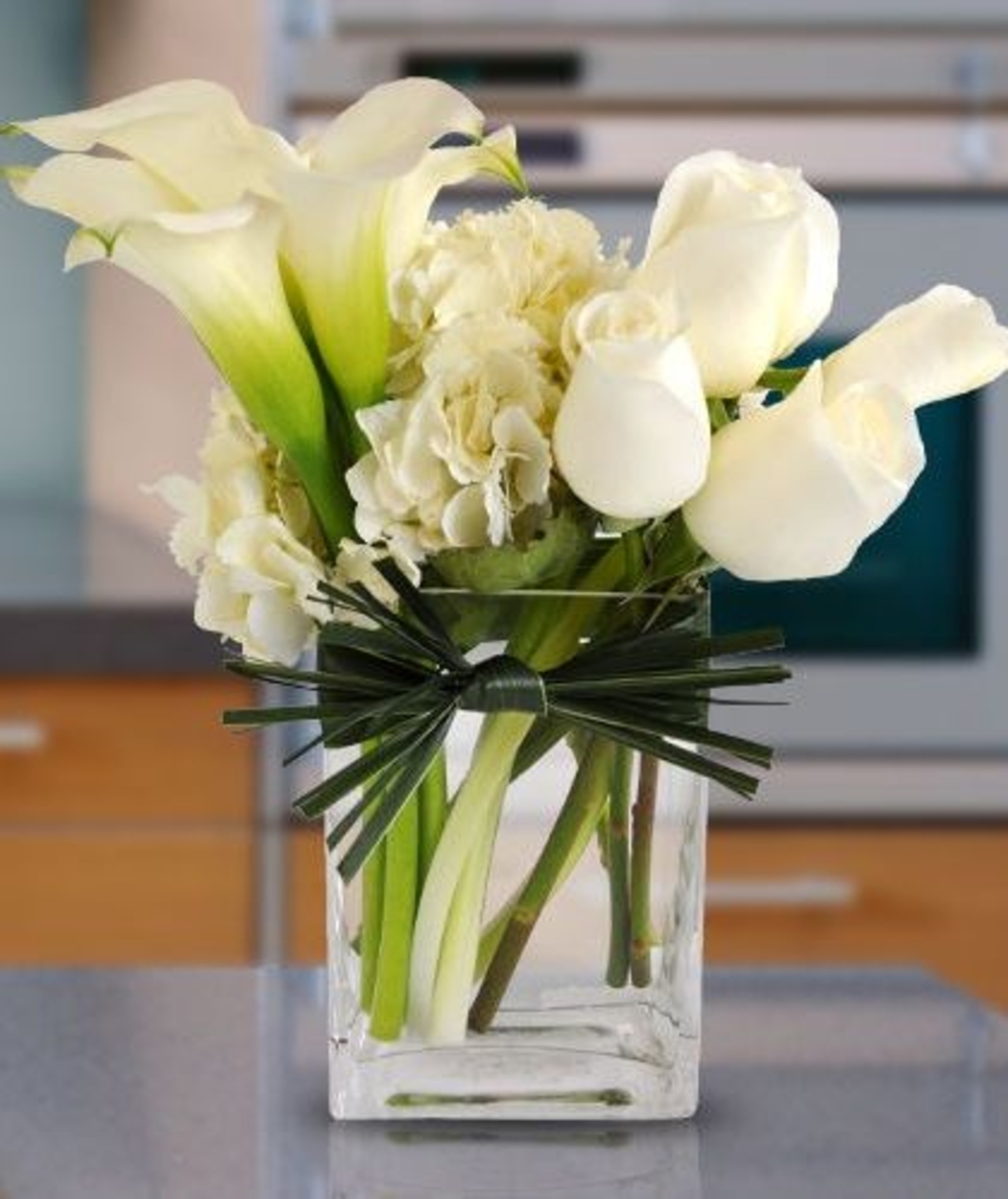 Pearl White Flower Vase