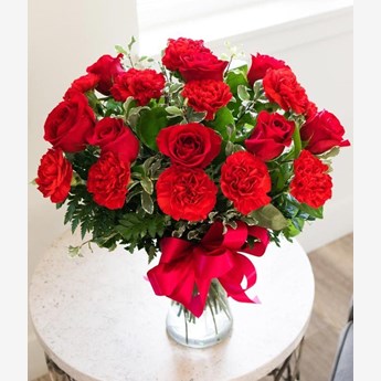 Carnation & Rose Flower Combo